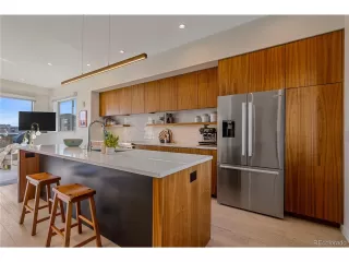 Photo #2: 2576282 Listing