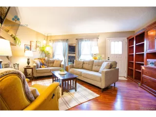 Photo #3: 2580649 Listing