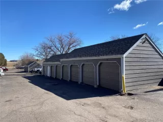 Photo #2: 2581192 Listing