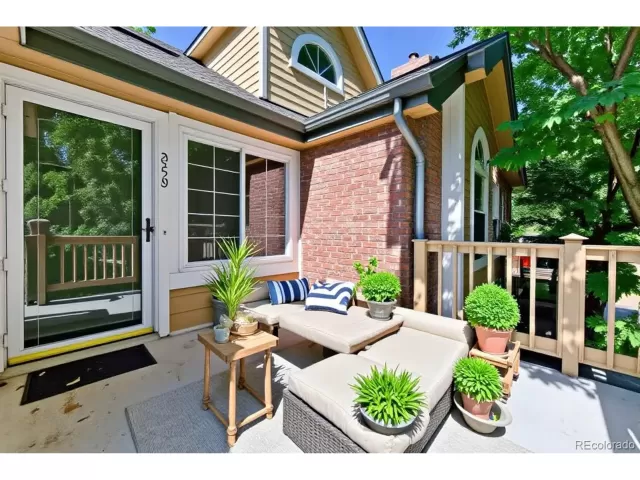 MLS: 2585018 Condo For Sale