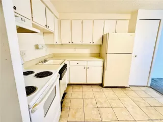 Photo #5: 2585088 Listing