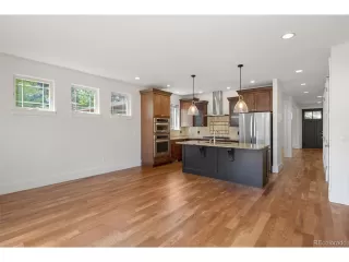 Photo #4: 2586052 Listing