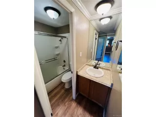 Photo #5: 2586360 Listing