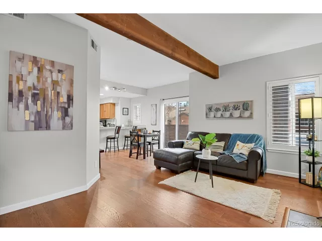 MLS: 2588558 Condo For Sale