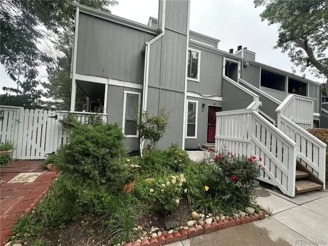 MLS: 2590592 Condo For Sale