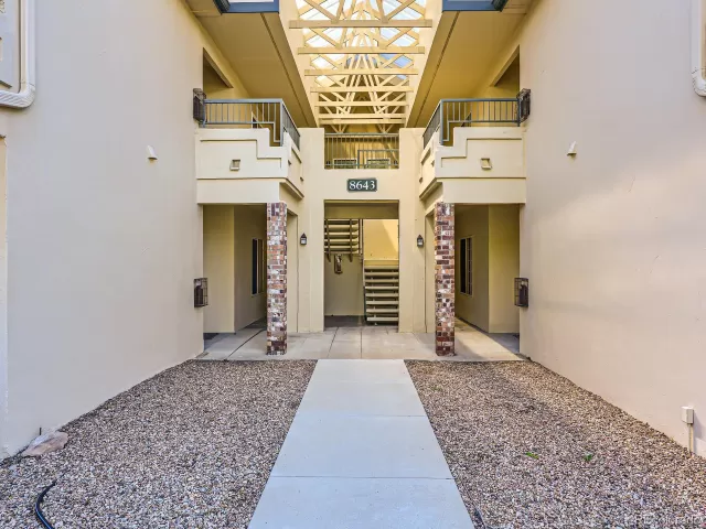 MLS: 2593476 Condo For Sale