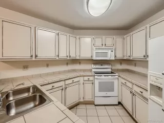 Photo #4: 2593476 Listing