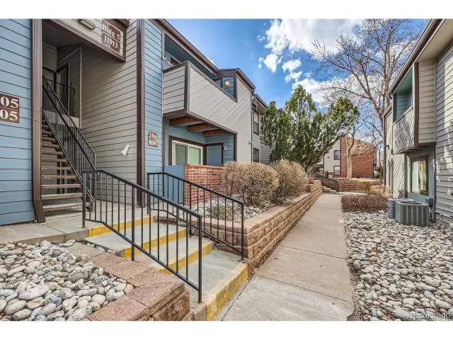 MLS: 2593629 Condo For Sale