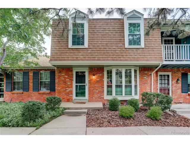 MLS: 2594597 Condo For Sale