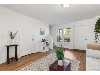 Photo #4: 2596326 Listing