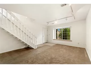 Photo #3: 2609126 Listing