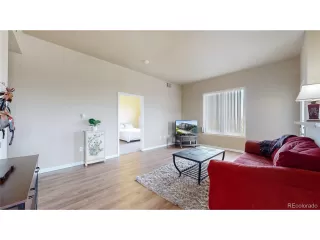 Photo #3: 2615245 Listing