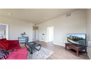 Photo #4: 2615245 Listing