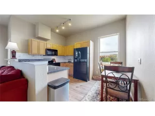 Photo #5: 2615245 Listing