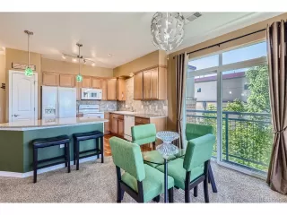 Photo #6: 2617407 Listing