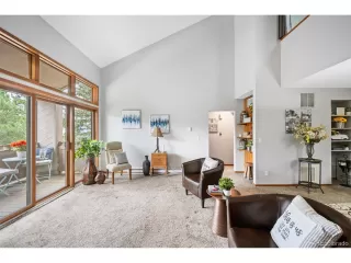 Photo #5: 2620054 Listing