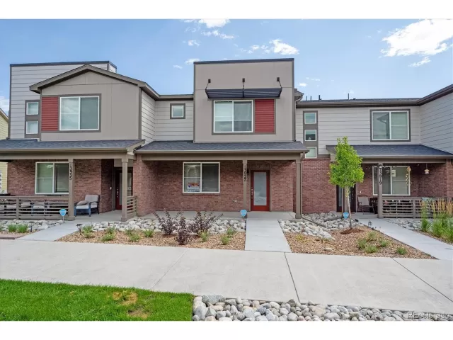 MLS: 2621451 Condo For Sale