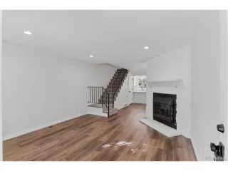 Photo #3: 2627295 Listing