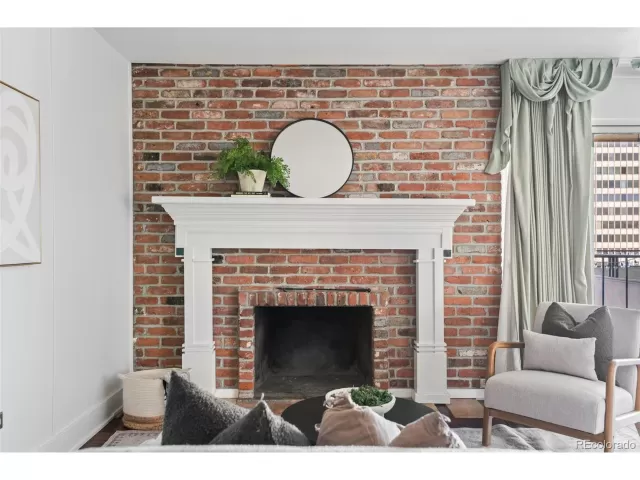 MLS: 2629518 Condo For Sale