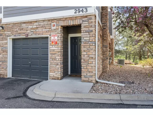 MLS: 2631282 Condo For Sale