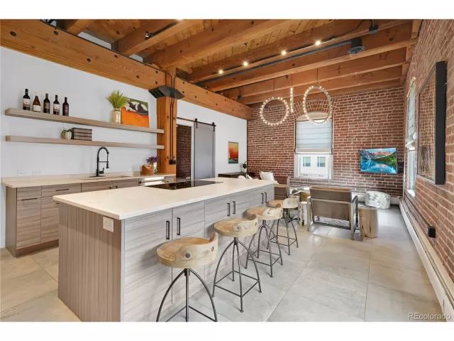 MLS: 2633715 Condo For Sale