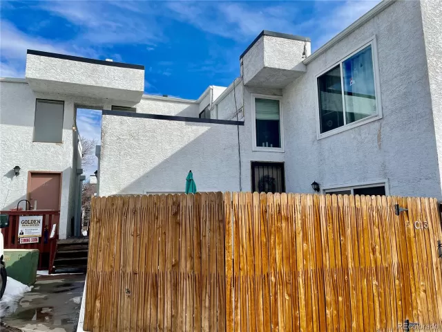 MLS: 2635764 Condo For Sale