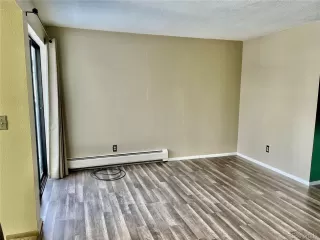 Photo #5: 2635764 Listing