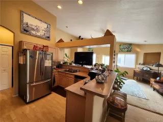 Photo #6: 2637588 Listing