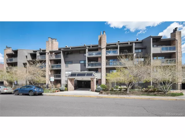 MLS: 2638726 Condo For Sale