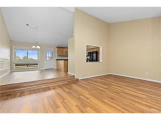 Photo #6: 2640295 Listing 