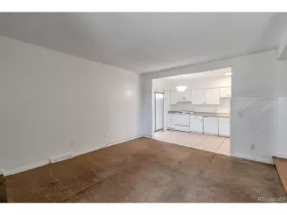 Photo #2: 2641081 Listing