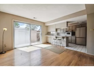 Photo #4: 2641133 Listing