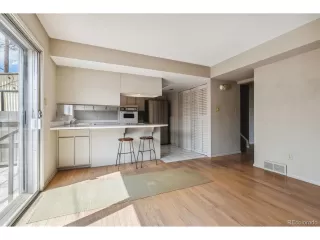 Photo #5: 2641133 Listing