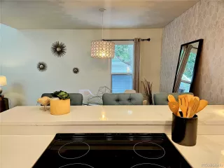 Photo #5: 2649163 Listing