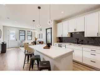 Photo #5: 2653950 Listing 