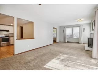 Photo #4: 2655976 Listing