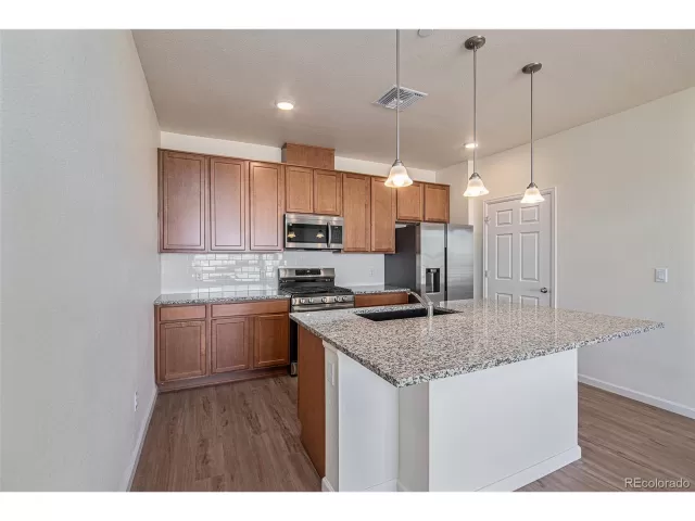 MLS: 2657525 Condo For Sale