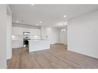 Photo #2: 2659332 Listing