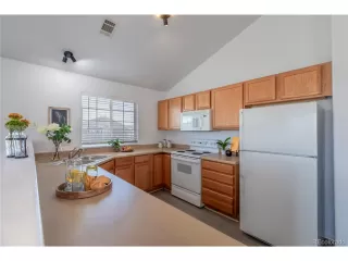 Photo #5: 2661340 Listing 