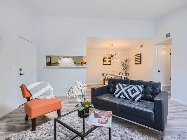 MLS: 2662626 Condo For Sale