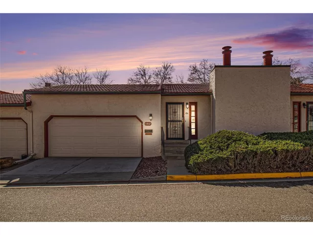 MLS: 2664821 Condo For Sale
