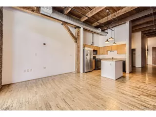 Photo #5: 2671978 Listing