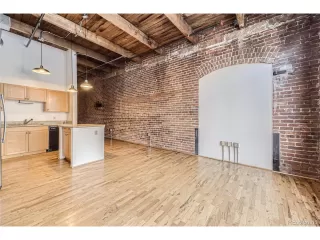 Photo #6: 2671978 Listing