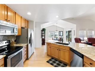 Photo #6: 2679887 Listing