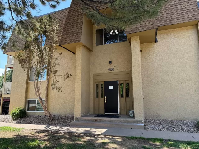 MLS: 2684755 Condo For Sale