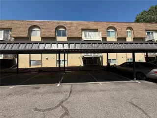 Photo #3: 2684755 Listing