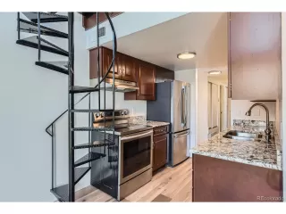 Photo #6: 2691941 Listing