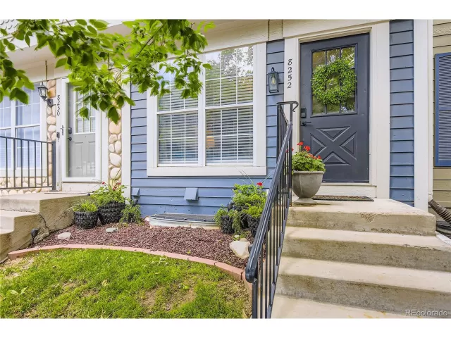 MLS: 2692356 Condo For Sale