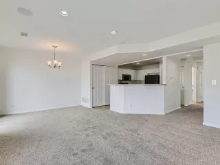 Photo #6: 2694942 Listing