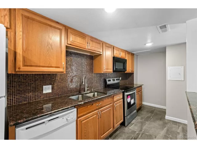 MLS: 2695745 Condo For Sale